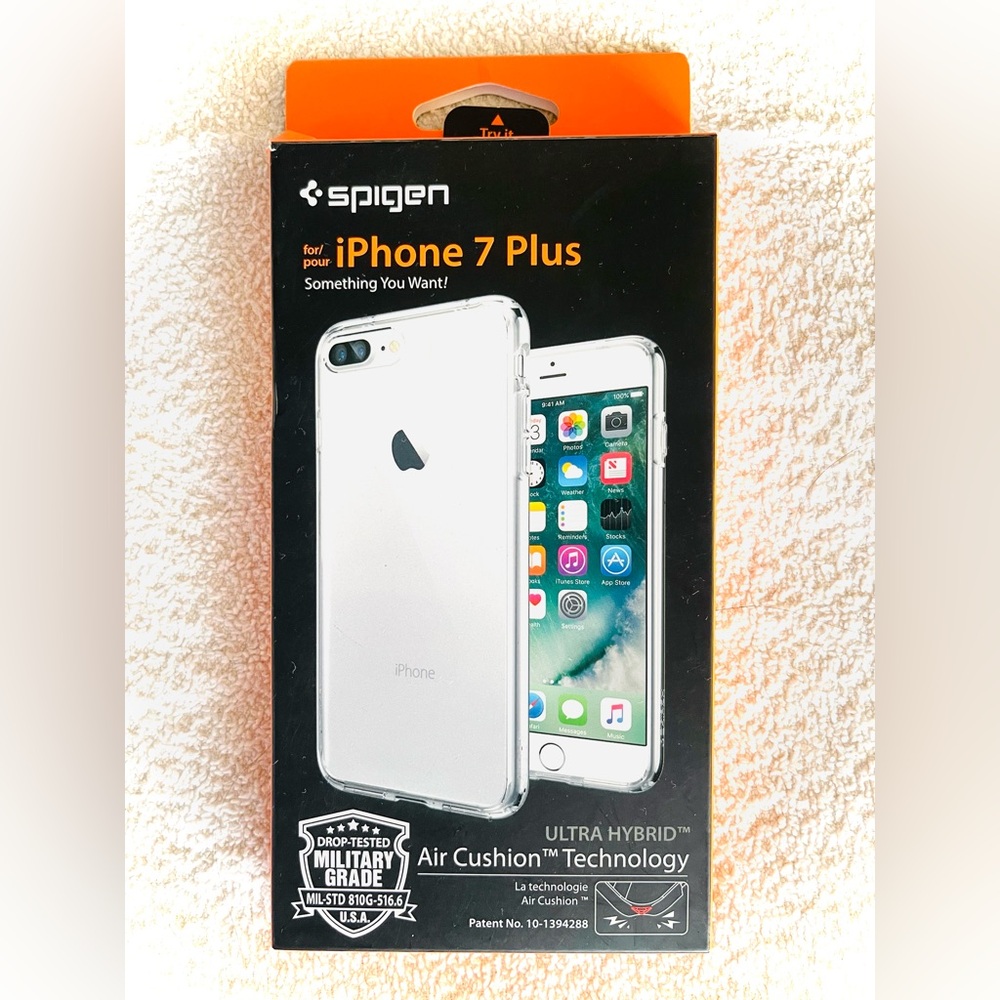 Spigen iPhone 7 Plus Case and Screen Protector
